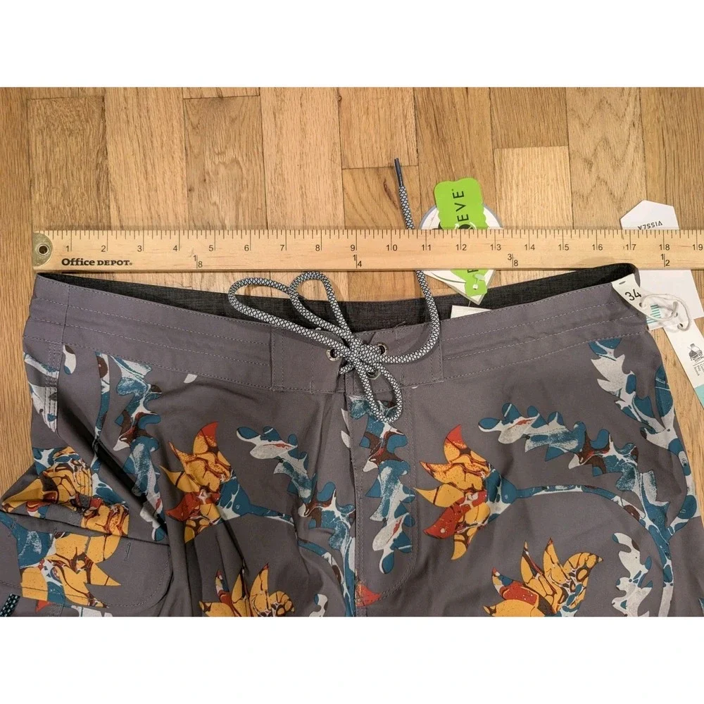 NEW Vissla Collab Gabe Schneider Floral 34 Board Surf Skater Beach Shorts 18.5
